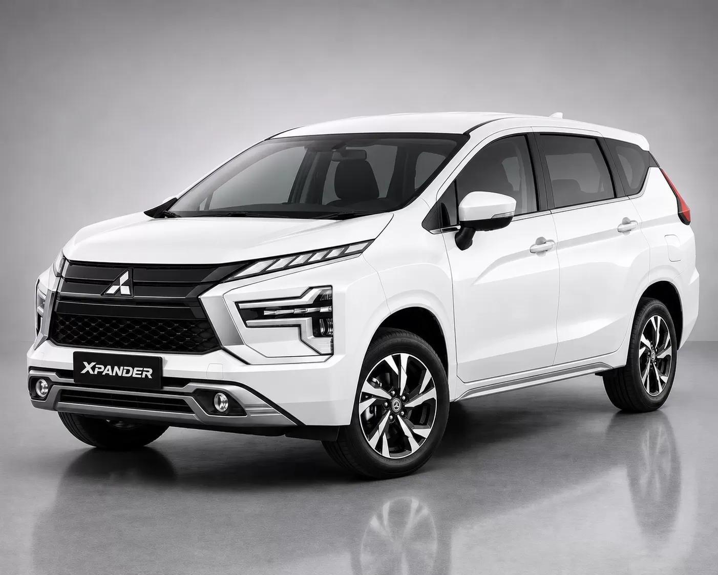 Mitsubishi Xpander - image 2