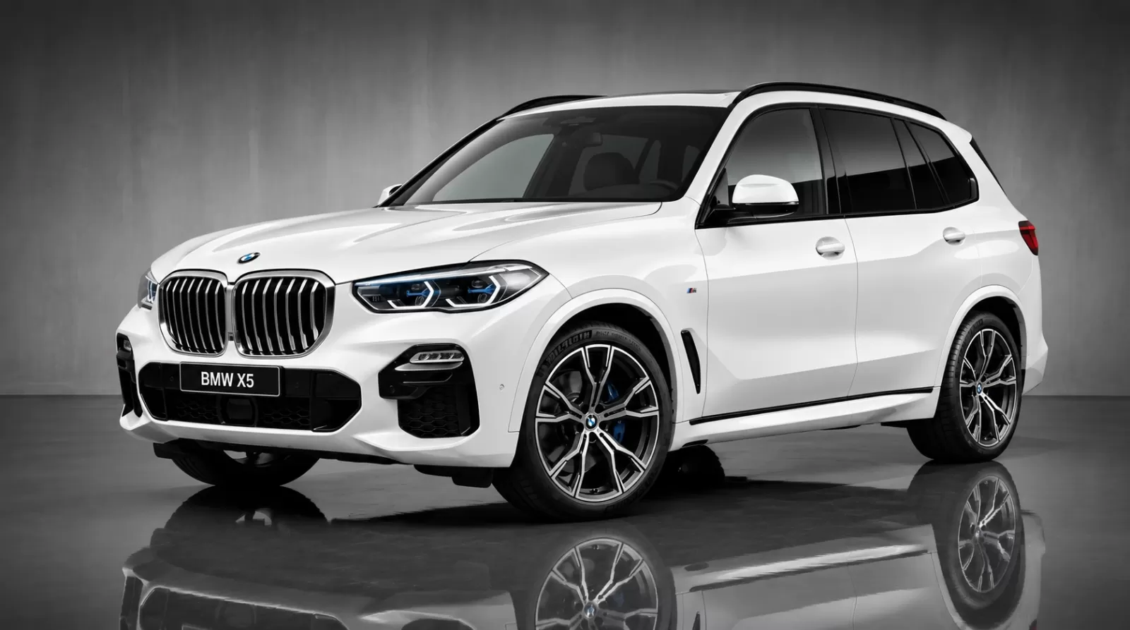 BMW X5 - image 1