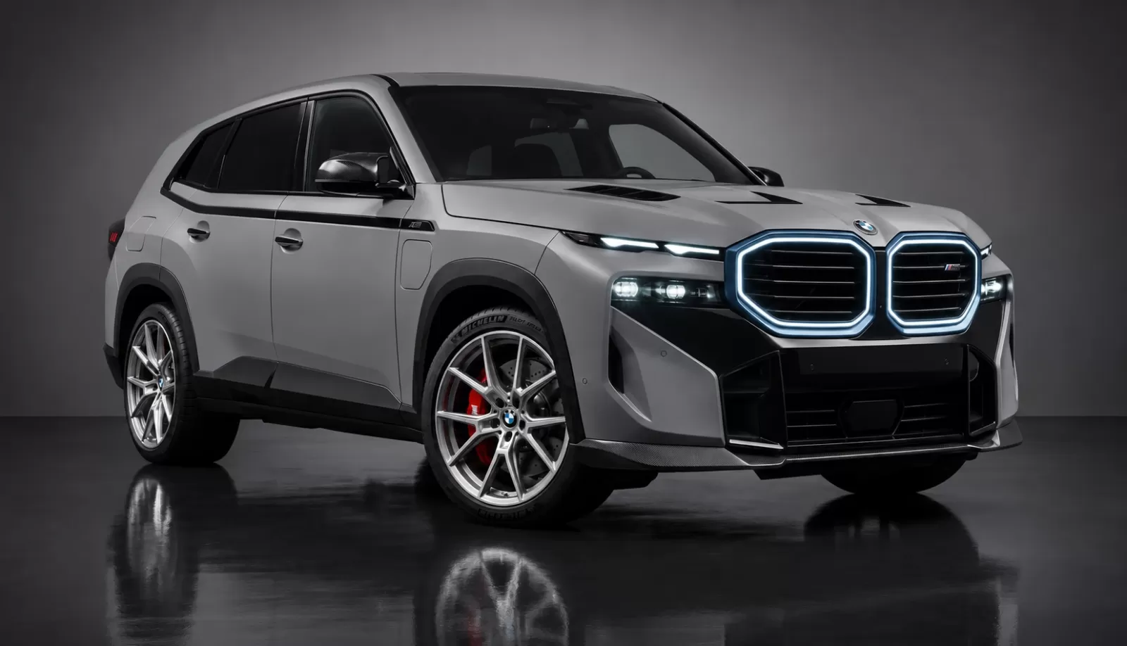 BMW XM - image 1