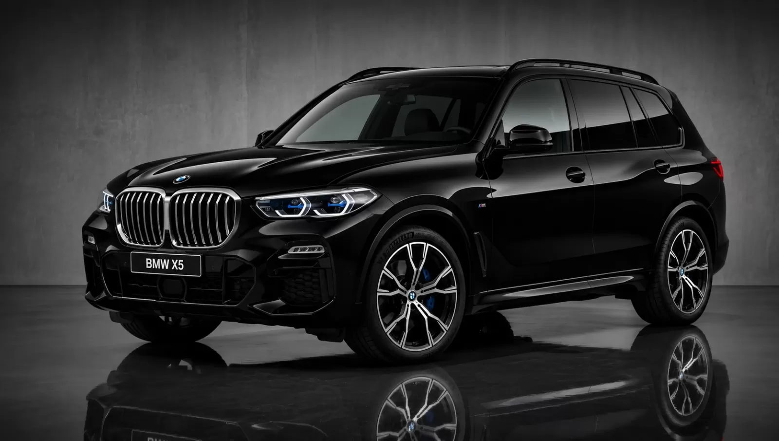 BMW X5 - image 1