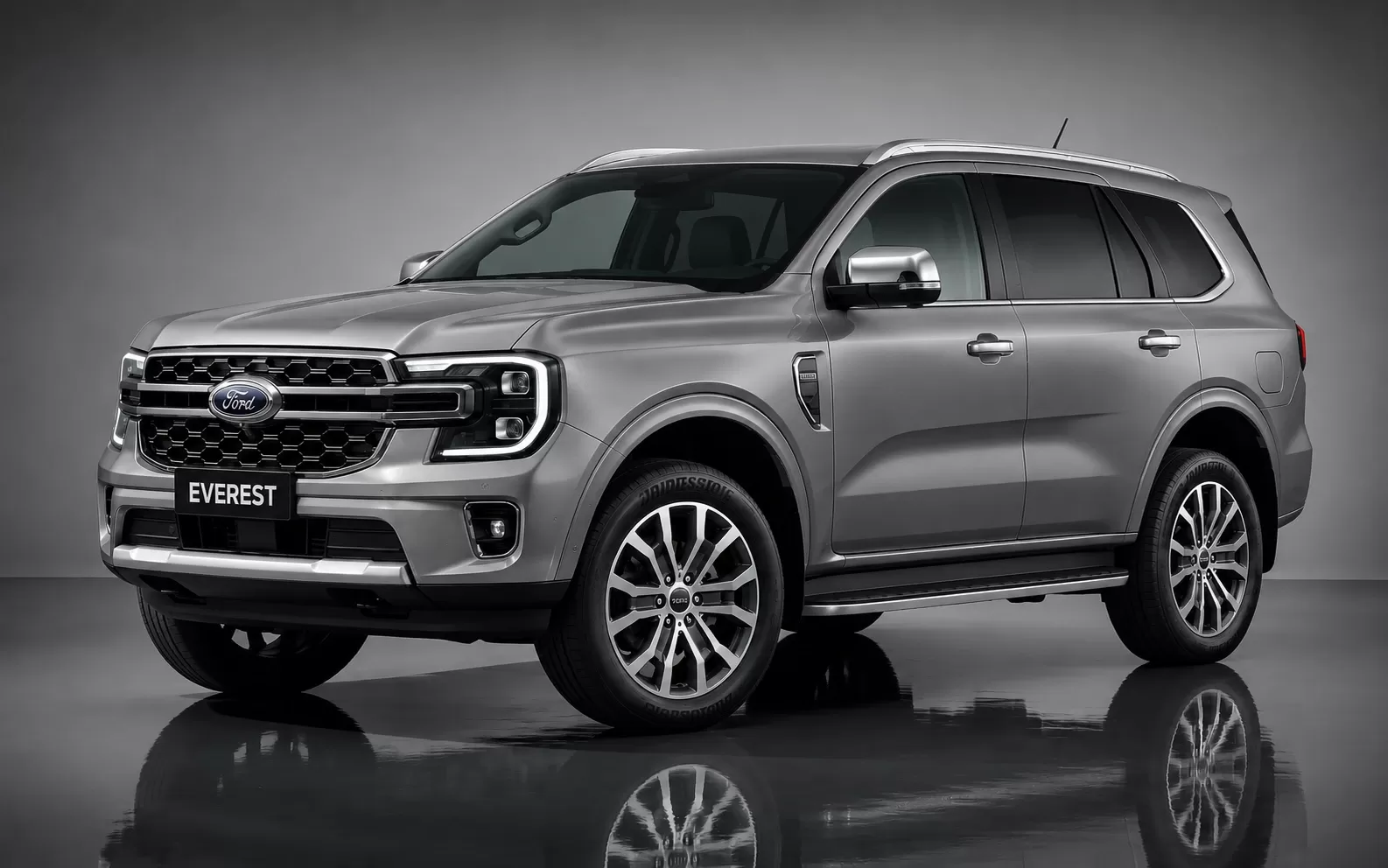 Ford Everest - image 1